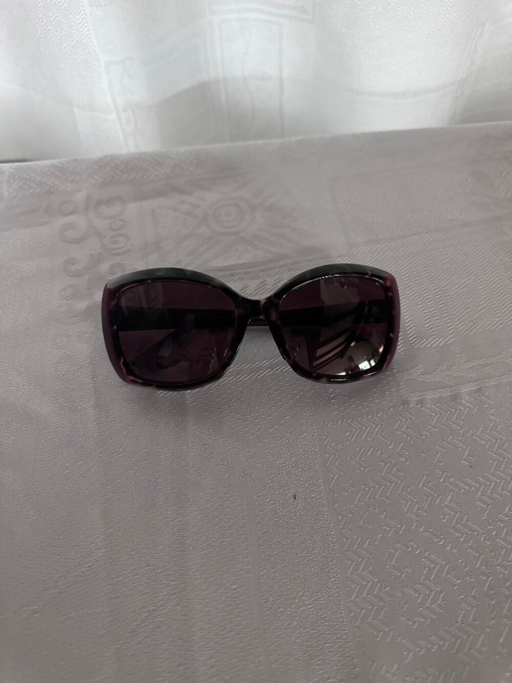 Maui Jim Orchid in Tortoise with Raspberry - Picture 14 of 14